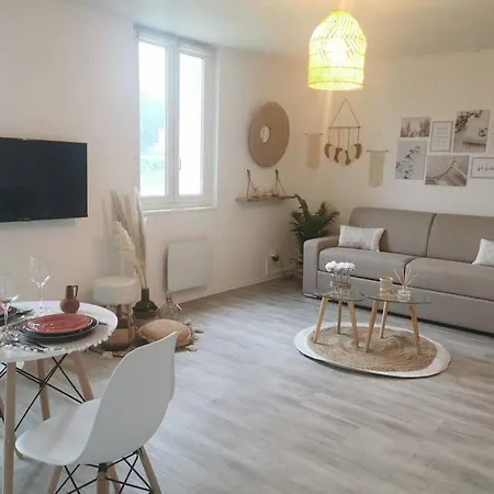 Le Bohemien *studio 30m²*wifi*parking Prive*calme Апартаменты *